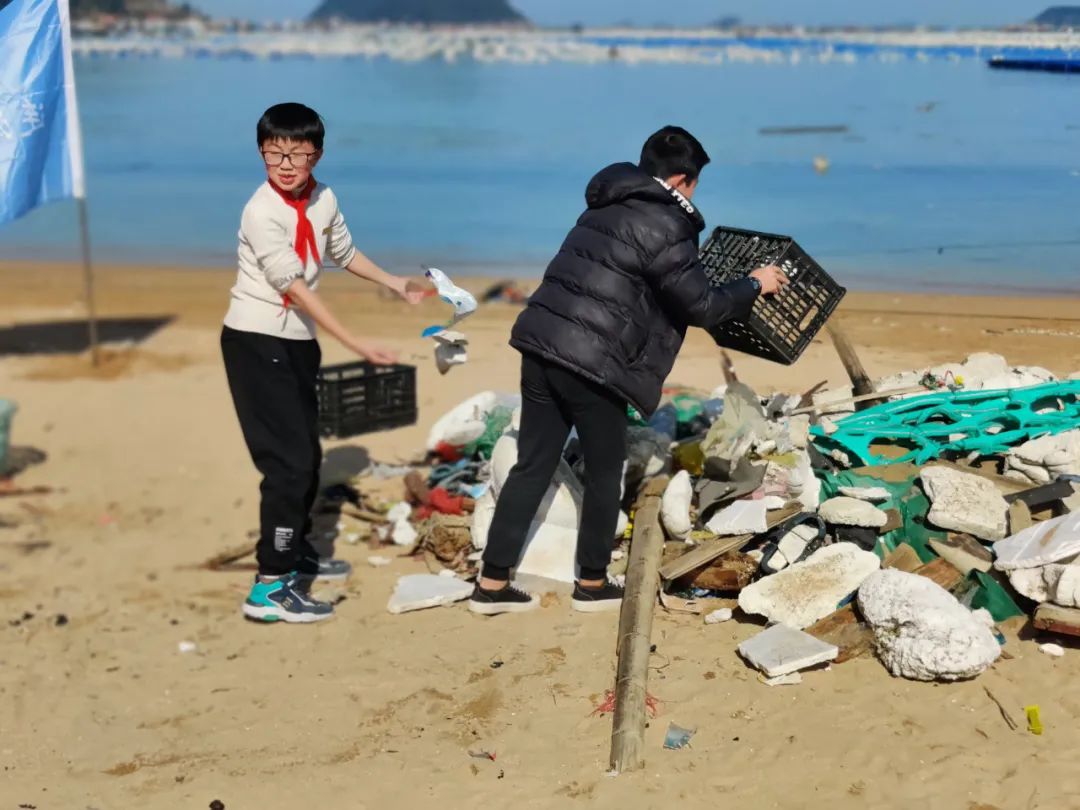 連江這樣的“雷鋒式”好少年，愛(ài)了愛(ài)了！