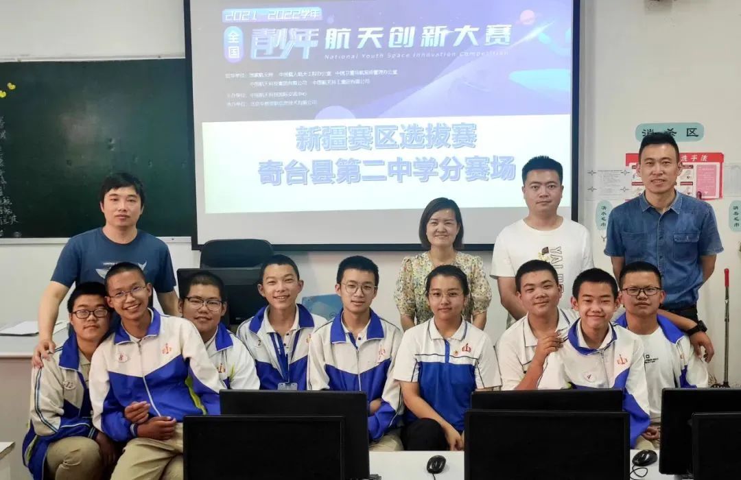 祝賀！臺江區(qū)這位科技輔導(dǎo)員帶隊(duì)參賽斬獲全國總決賽一等獎(jiǎng)